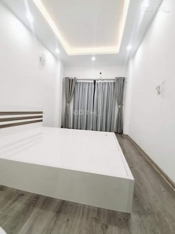 Phố Lê Thanh Nghị, 80m2, 7 tầng, ô chờ thang máy, cho thuê 48tr/th. Giá 9 tỷ hơn 13271939