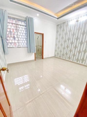 Bán nhà 2 lầu mới đẹp đường Lê Thị Chợ, Quận 7 13272831