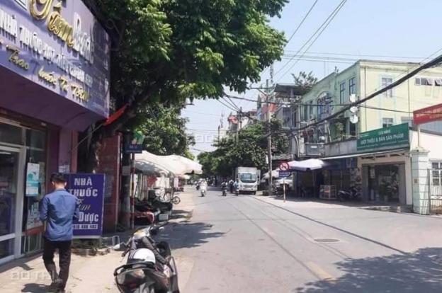 Bán 57m2 đất tặng 3 nhà cấp 4 cho thuê tại phố Vũ Xuân Thiều - Long Biên 13283597