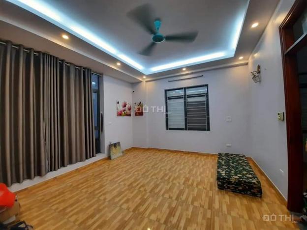 Bán nhà Cổ Nhuế, DT 100m2, 3 tầng, MT 6m, giá 3.6 tỷ. LH: 0902.247.573 13290719