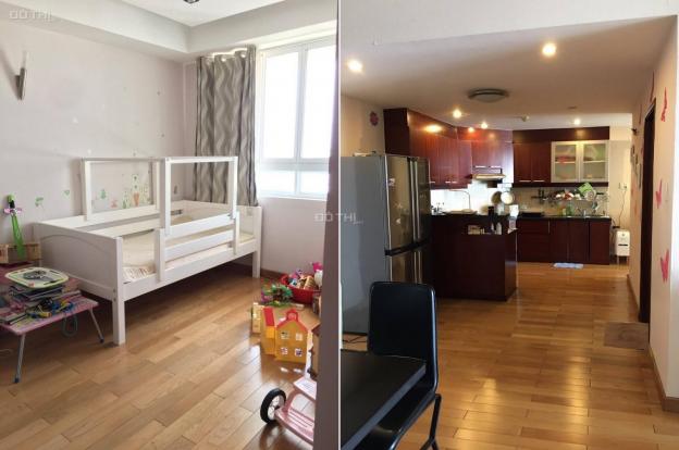 Cần bán gấp căn hộ hiện đại tại Quận 5 tầng cao 3 phòng ngủ tại Hùng Vương Plaza 13296549