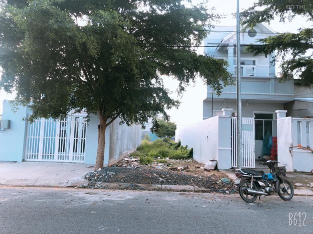 Cần bán 2 lô đất LK (12x19) SHR Lê Minh Xuân, tặng miễn phí căn nhà cấp 4, có bán lẻ. Giá: 16tr/m2 13299676