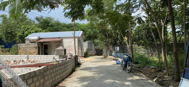 Bán đất full thổ cư, có sẵn nhà, cách mặt đường chính Phú Mãn 50m, giá chỉ hơn 700tr, LH 0974715503 13300390