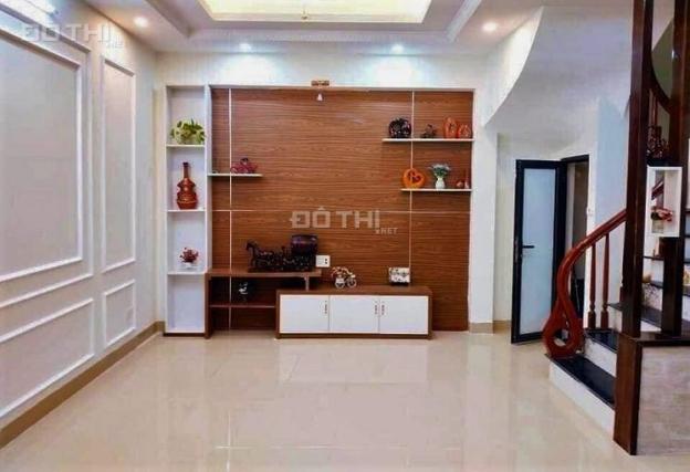 Cần bán gấp nhà 5 tầng, 50m2, tại Long Biên, ô tô tránh, kinh doanh tốt, giá chỉ 2.8 tỷ 13301850