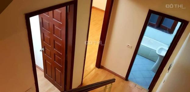 Bán nhà phố Lương Khánh Thiện Hoàng Mai 50m2 5 tầng MT 5.2m hơn 5 tỷ ô tô đỗ cửa vào nhà (ảnh thật) 13309252