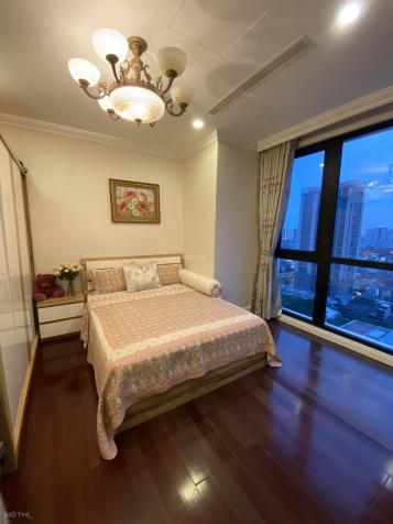 Bán căn hộ Royal City, DT 131m2, 3 phòng ngủ kèm nội thất đẹp, căn góc 13311470
