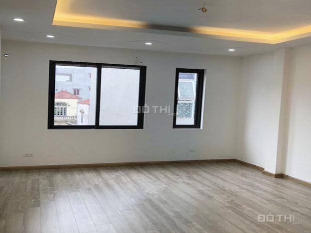 Anh Phú cần bán nhà 48m2, 5 tầng tại đường Nam Đuống, Long Biên. Đường ô tô, hướng Tây Bắc 13317399