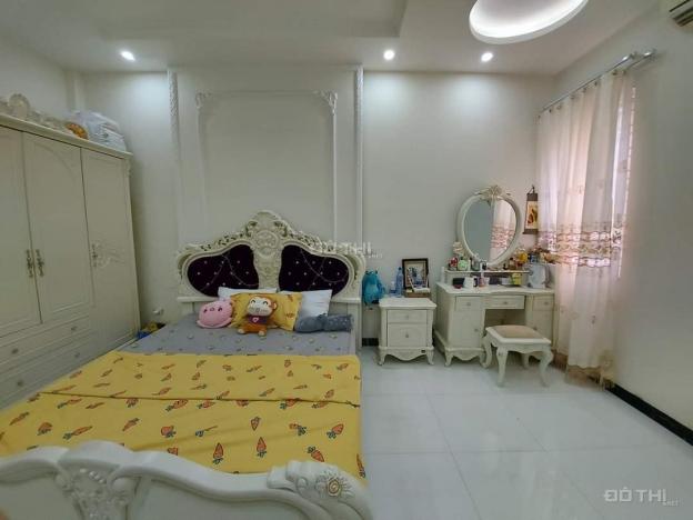 Bán nhà Lê Duẩn, Đống Đa 35m2, 4 tầng kinh doanh, ô tô đỗ chỉ 3,3 tỷ. 0906282882 13322038