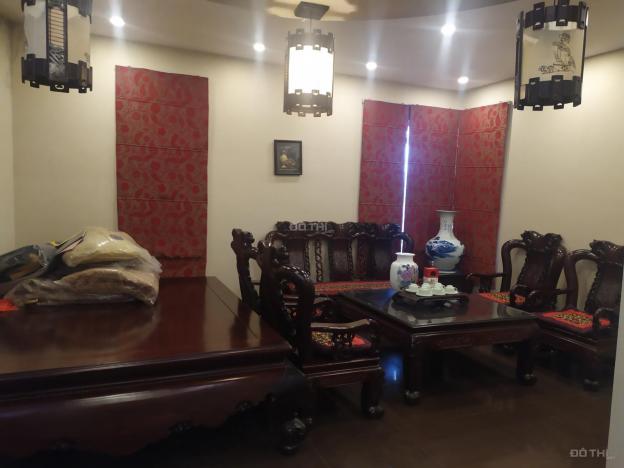 Cho thuê nhà riêng thiết kế kiểu biệt thự full đồ phố Gia Quất, Thượng Thanh. Giá 20 tr/th 13338111