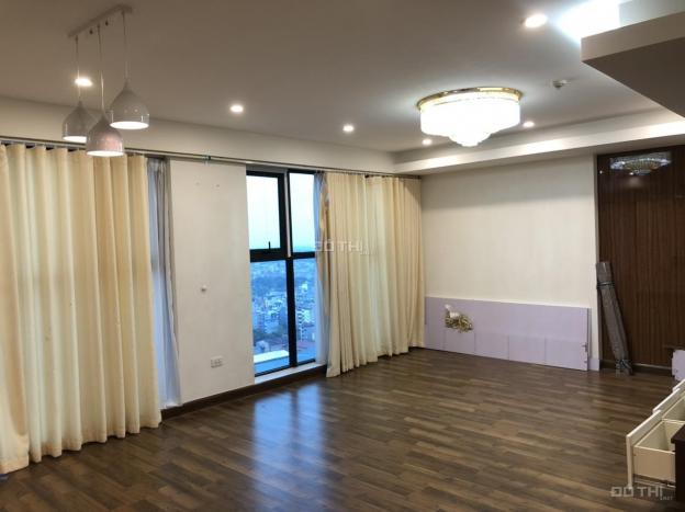 Bán gấp căn full đồ, BC Đông nam, 160m2 CC Goldmark City - Hồ Tùng Mậu, giá: 28tr/m2 LH: 0919128298 13340566