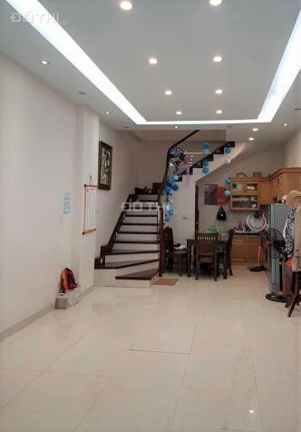 Nhà phố Chùa Láng, 11 căn hộ + 1 shop KD thu nhập khủng, ô tô, 74m2 x 6T, giá chỉ 7. Xx tỷ 13343782