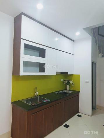 Bán nhà mặt ngõ Tô Vĩnh Diện phân lô, 32m2 5T giá 3,5 tỷ. LH 0979607423 13358734