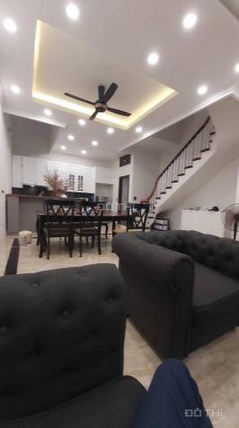 Bán nhà phố Hoa Lâm nhà đẹp, rẻ. DT 96m2, 3 tầng, MT 7m, giá 5.5 tỷ 13363739