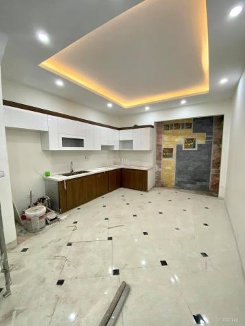 CC nhà mới phố Vũ Tông Phan kéo dài, 50m2 mặt tiền 4m, 4 tầng gần đường lớn, giá 3,7 tỷ. 0984886520 13337634