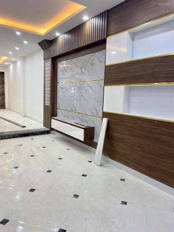 CC nhà mới phố Vũ Tông Phan kéo dài, 50m2 mặt tiền 4m, 4 tầng gần đường lớn, giá 3,7 tỷ. 0984886520 13337634