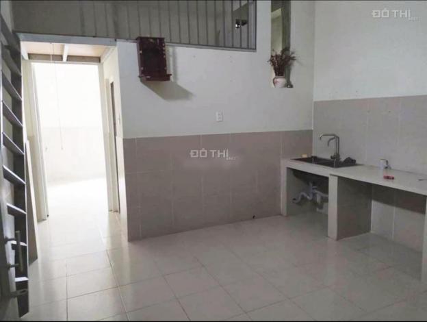 Cho thuê căn hộ dịch vụ mini 30m2, 1PN, ngay trung tâm Bùi Quang Là, P12, Q Gò Vấp 13367505