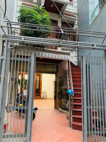 Bán nhà phố Chùa Láng, Q. Đống Đa 120m2 * 5 tầng * MT 4m - Gara ô tô, 7 phòng cực rộng cho thuê 13370271