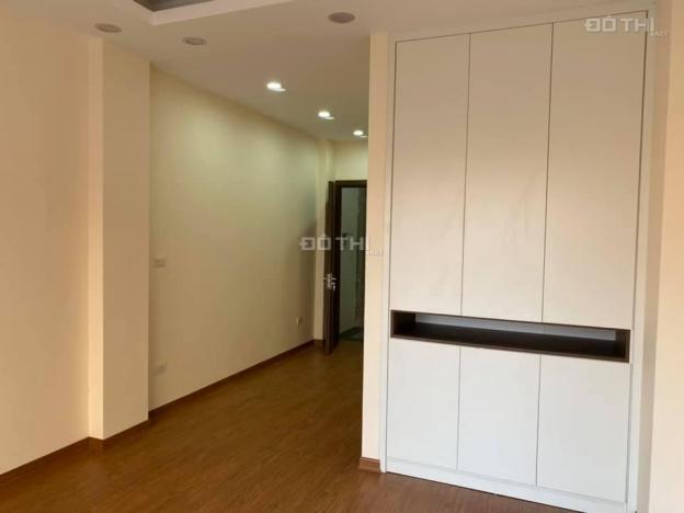 Bán tòa căn hộ apartment phố Đặng Thai Mai 6 tầng thang máy chỉ 7,9 tỷ. LH Giang 0916504423 13370720