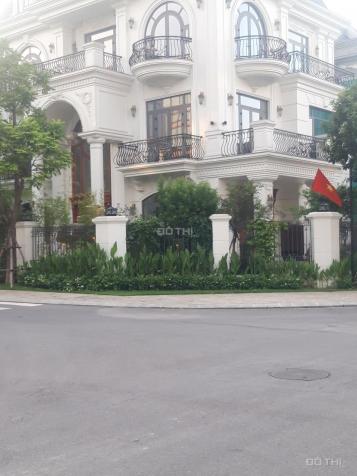 Bán nhà biệt thự đẳng cấp Long Biên, diện tích 250m2, giá 23 tỷ, LH 0963585800 13330937