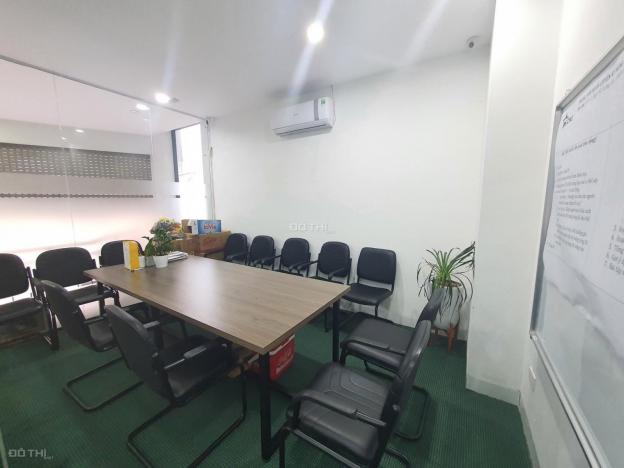 Cho thuê văn phòng tại phố Láng Hạ, Đống Đa diện tích 100m2 chia sẵn 3 phòng giá 15 triệu/tháng 13377915