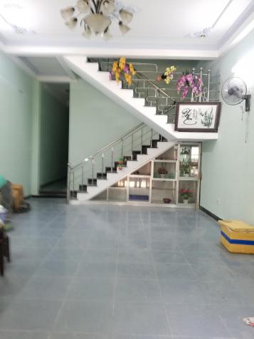 Cho thuê nhà 2 tầng mặt tiền đường gần Nguyễn Du, trung tâm Hải Châu, nhà 3 phòng rộng, đường 7.5m 13383586
