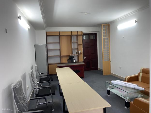 Cho thuê văn phòng 38 m2 tại Mỹ Đình, có sẵn nội thất làm việc, vào làm việc ngay 13384727