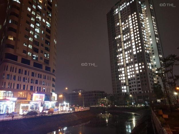 Bán căn góc 3 ngủ view hồ Định Công - hướng thành phố, giá 2,3 tỷ tại Smile Building 13392201