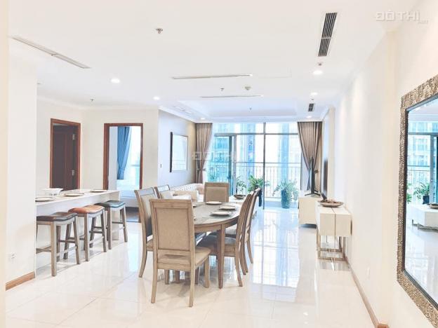 Cho thuê căn hộ 2PN Vinhomes Central Park, 85m2 nội thất hiện đại giá 16 triệu/th, LH: 0901692239 13409789