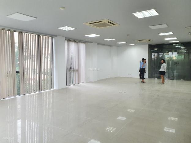 Văn phòng cho thuê ở mặt phố Chùa láng, diện tích nhỏ và vừa 13414408