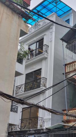 Bán nhà 65m2 x 5 tầng ngõ 111 Nguyễn Văn Cừ có gara, thang máy, ô tô 7 chỗ vào nhà giá 7,6 tỷ 13372968