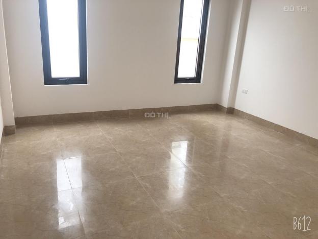 Bán nhà 4,7 tỷ, 55m2 x 4 tầng, siêu đẹp, sáng - thoáng, sân để xe riêng. Hồ Tùng Mậu, Cầu Giấy 13435477