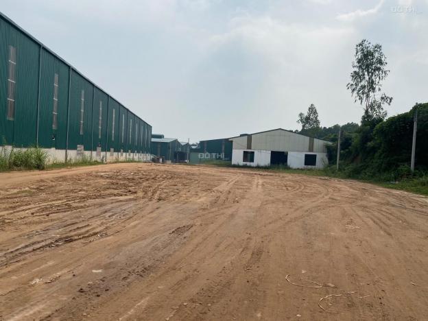 Cần bán 4000m2 đất xây dựng xưởng, nhà máy nằm trong khu công nghiệp Phú Cát Quốc Oai LH 0866990503 13436220