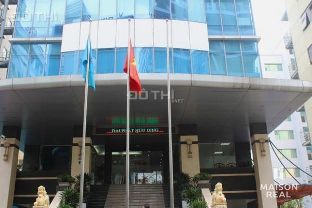 Cho thuê 180m2 văn phòng truyền thống tại Duy Tân giá rẻ, building chuyên nghiệp 13437860