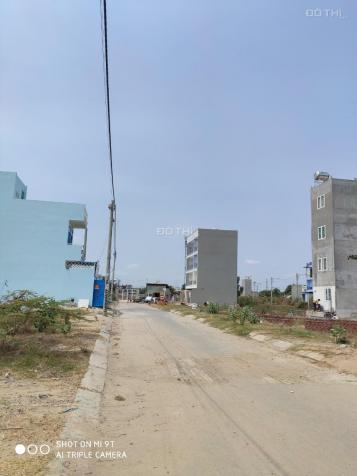 Cần bán lô đất nằm ở khu SamSung đường Bưng Ông Thoàn, phường Phú Hữu, DT: 54m2, giá 2.58 tỷ 13440590