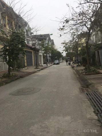 Bán liền kề khu đô thị Vân Canh, nằm trên trục đường Trần Hữu Dực kéo dài. Giá đầu tư 13371497