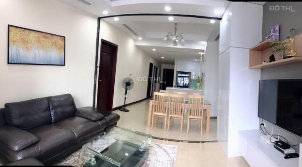 Cho thuê căn hộ chung cư 2 PN Royal City, Thanh Xuân, 100m2, giá 15 triệu/th 13453710