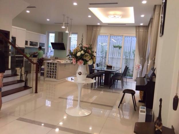 Chính chủ bán khách sạn 6 lầu MT Nguyễn Thái Học, Quận 1, DT: 4.2x18m, giá: 53 tỷ 13562523