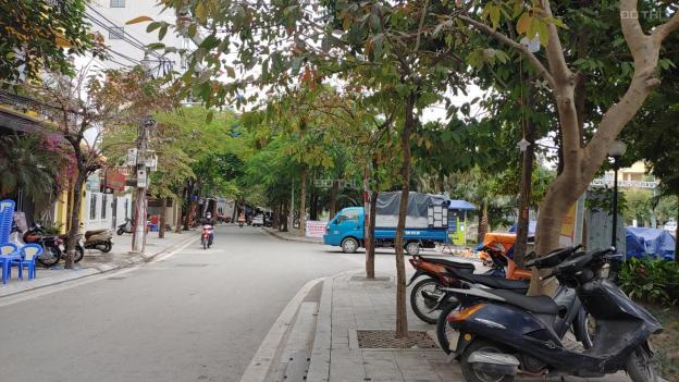 Bán nhà mặt phố Trịnh Công Sơn, Tây Hồ, 85m2 x 5T, MT 7m cực đẹp, 34 tỷ TL, vị trí đẹp, phố vip KD 13482349