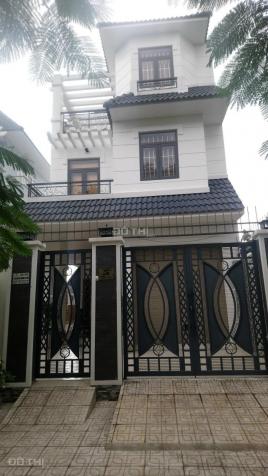 Cho thuê biệt thự KDC Khang An Phú Hữu Q9 8x21m, gara xe hơi, 5 PN, 2 SHC 13486320