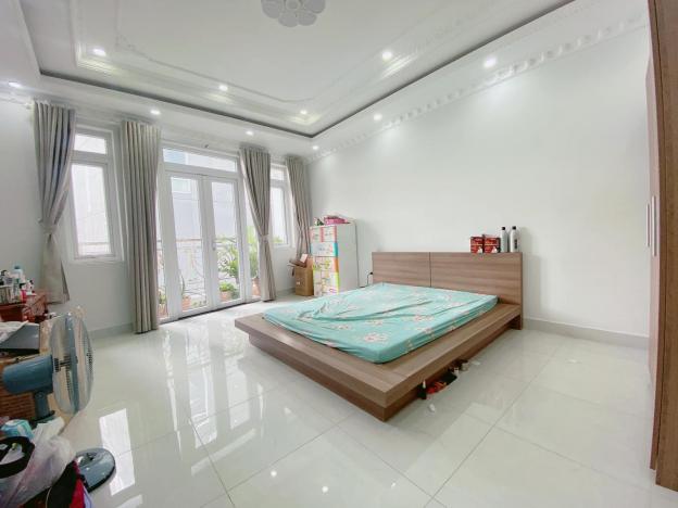 Mặt tiền 50m2 Phú Nhuận đường Thích Quảng Đức, nhà mới đẹp 5 tầng tiện ở + kinh doanh 9.8tỷ 13542265