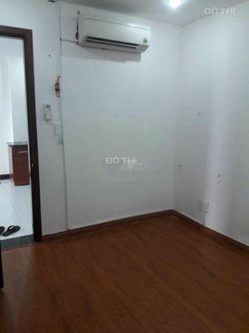 Cho thuê căn hộ Giai Việt 854 Tạ Quang Bửu Q8, 2PN 2WC NTCB, giá 8,5 tr 13498273