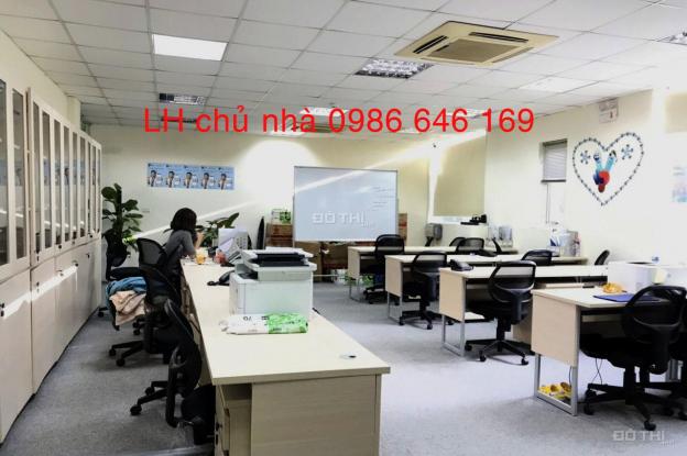 Chủ nhà cho thuê 82m2 VP tại phố Thái Hà giá 17 triệu/th. LH trực tiếp chủ nhà 098 664 6169 MTG 13118007