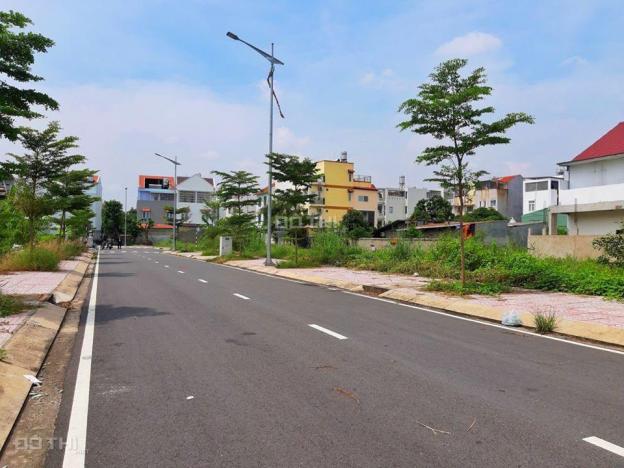 Cần bán gấp 5 nền đất, MT Nguyễn Thị Định, Cát Lái Q2, gần TTHC Q2 SHR, từ 2 tỷ 6/nền, 0902236311 12870430