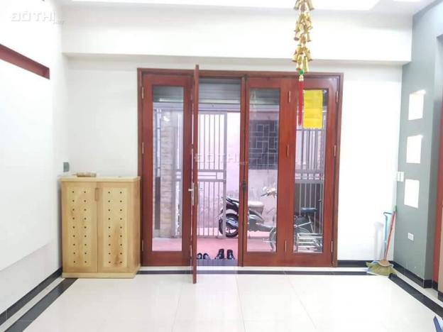 Bán nhà đường Láng Hạ, Đống Đa, 60m2 5 tầng dân xây cách vài bước ra phố. Về ngay đón tết 13504783