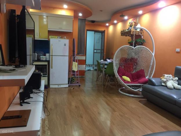 Chính chủ bán căn hộ 2 phòng ngủ 61m2 chung cư VP6 Linh Đàm nội thất đầy đủ LHCC: 0936686295 13504922