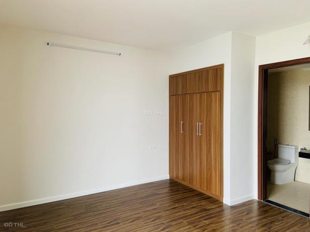 Chính chủ bán căn hộ góc, 3 phòng ngủ, chung cư HPC Landmark 105, giá tốt nhất 13506874