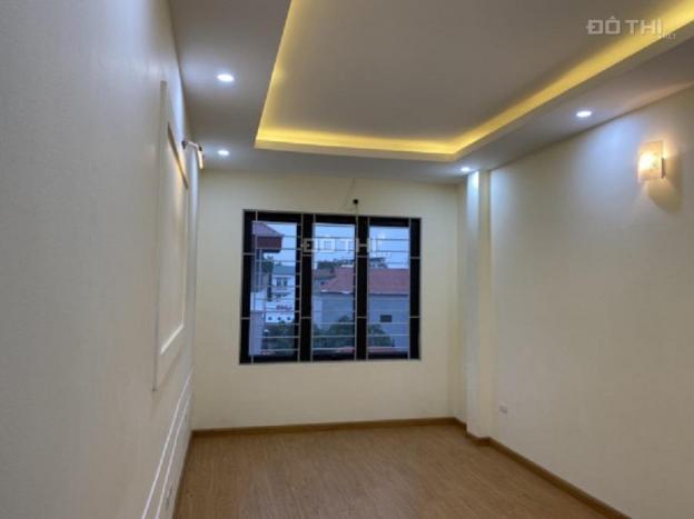 Cho thuê nhà mới xây ở 158 Nguyễn Văn Cừ, 5 tầng x 38m2 ở và làm vp, bán hàng online 13506892