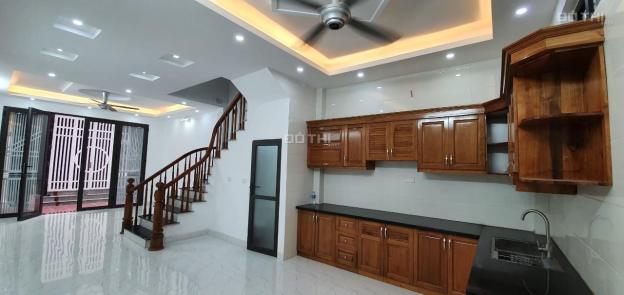 Nhà Ngô Gia Tự + Đức Giang, 3 mặt thoáng, 52m2, 5T, 5 phòng ngủ, 2,98 tỷ, Mr Tấn: 0357.629.628 13509371