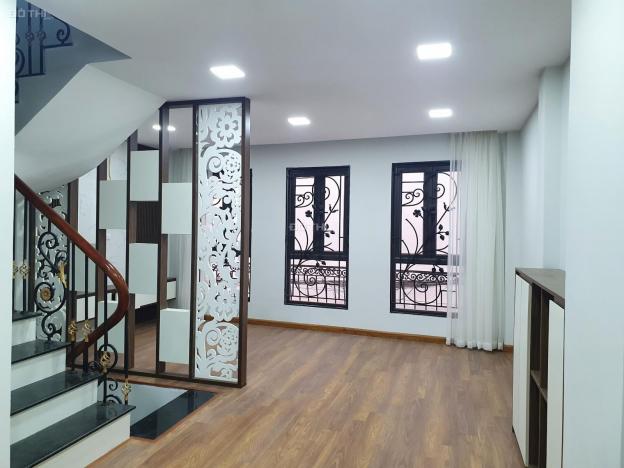 Bán nhà lô góc 2 mặt thoáng, đủ nội thất 45 m2 x 5T giá 5.1 tỷ Nguyễn Chí Thanh, Láng, Đống Đa 13512471
