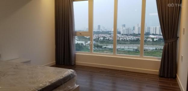 Cho thuê căn hộ penthouse 3PN sân vườn rộng full nội thất cao cấp hướng view đẹp giá 15 tr/th 13343249